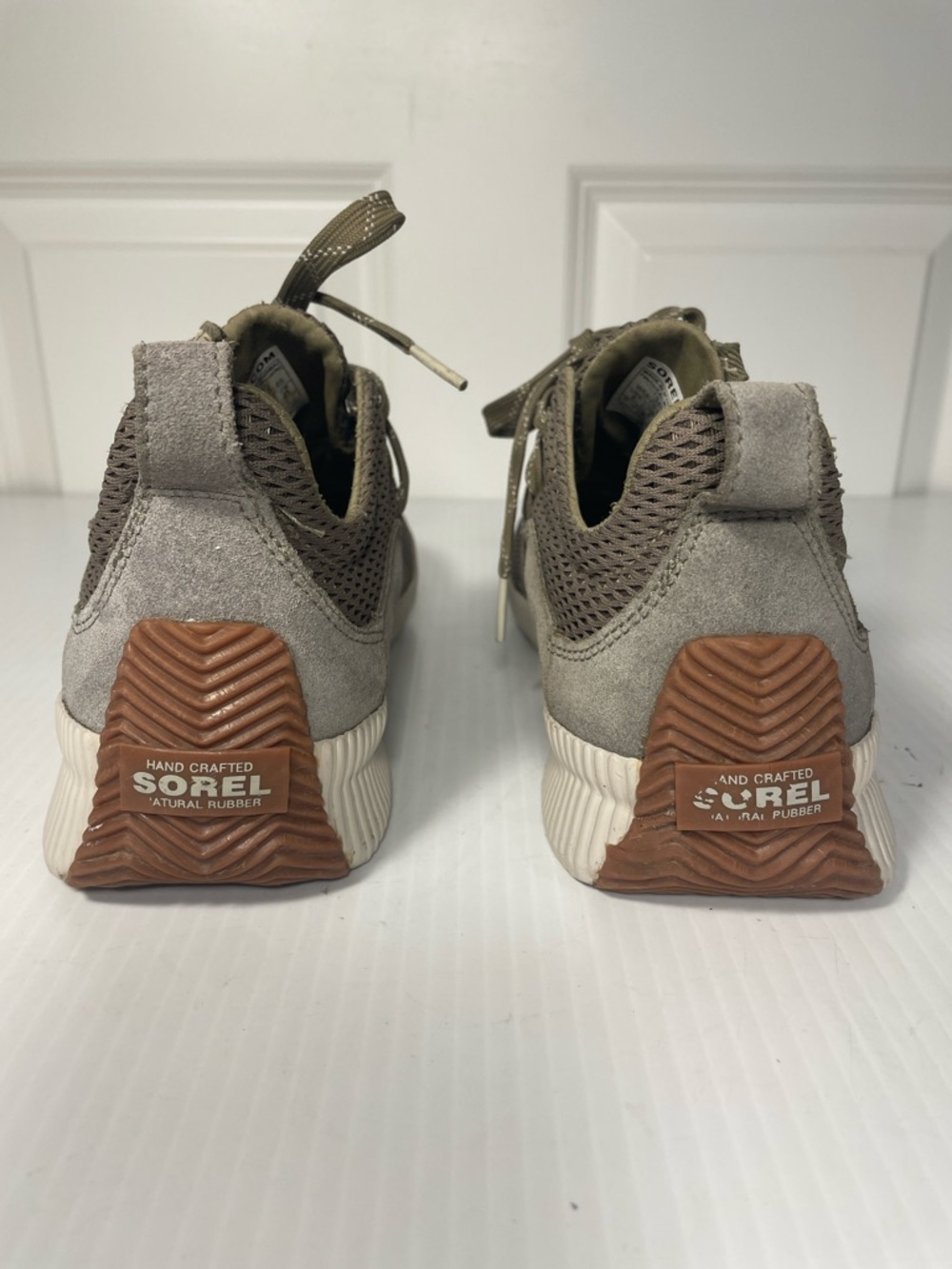 Sorel Women’s Out and About Waterproof Lace Sneakers Size 8 Olive Green Mesh - Picture 5 of 10